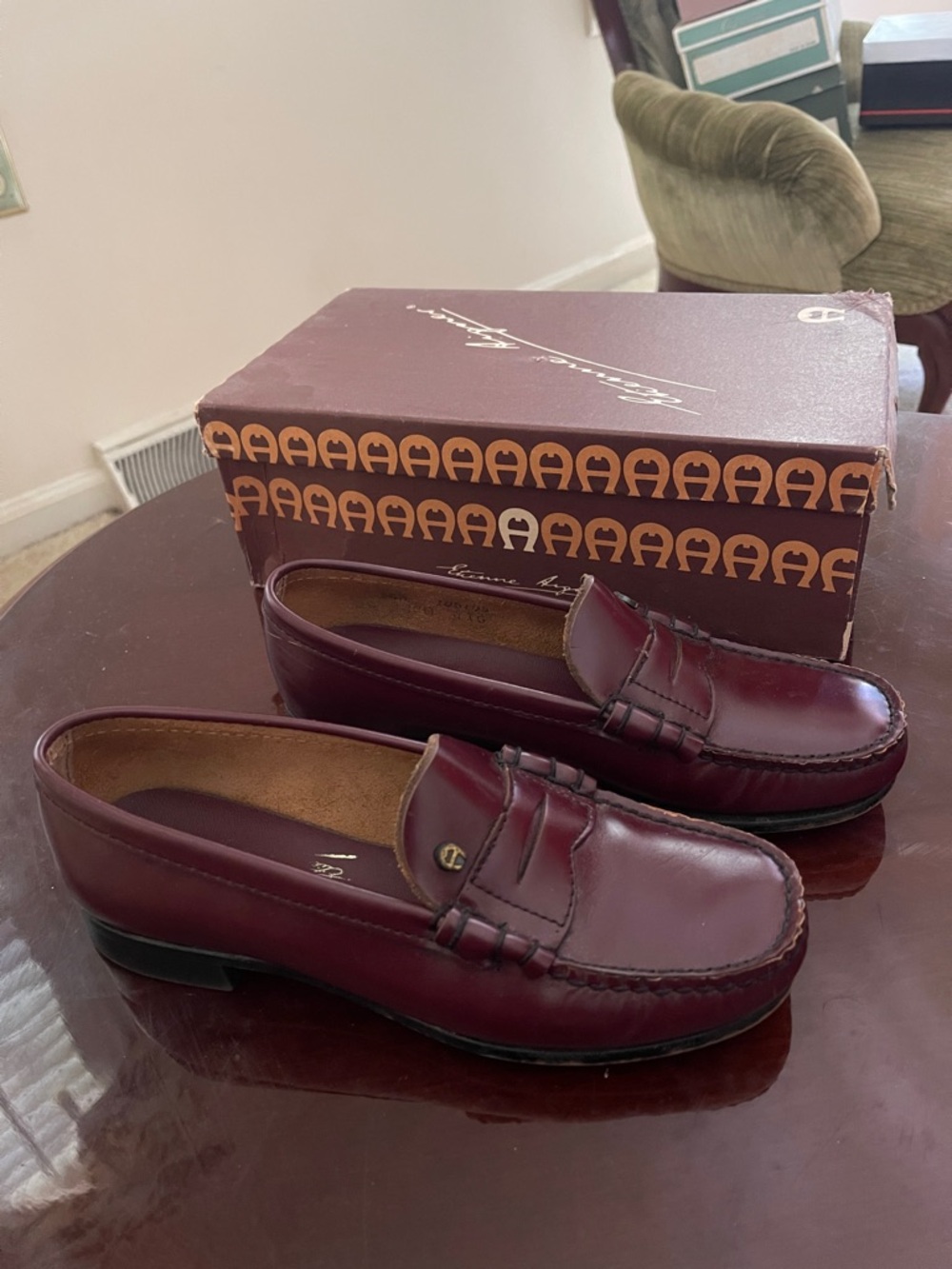 Vintage Women’s Burgundy Leather Penny Loafers Size 5.5 - Picture 11 of 12
